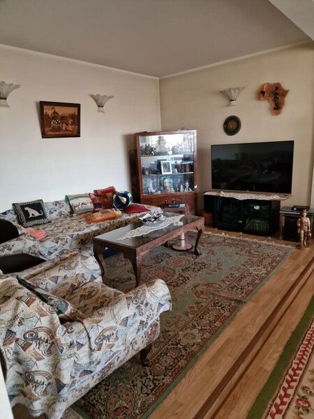 Sector 1, Poet Nicolae Nicoleanu, Straulesti